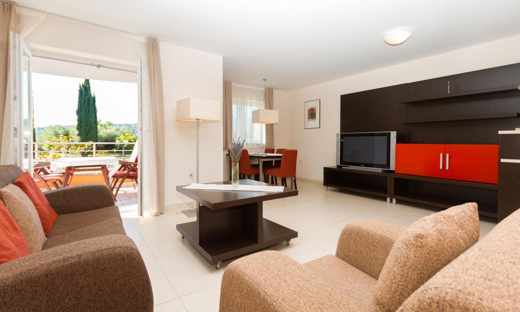 Marina Lebic 411 Apartment *